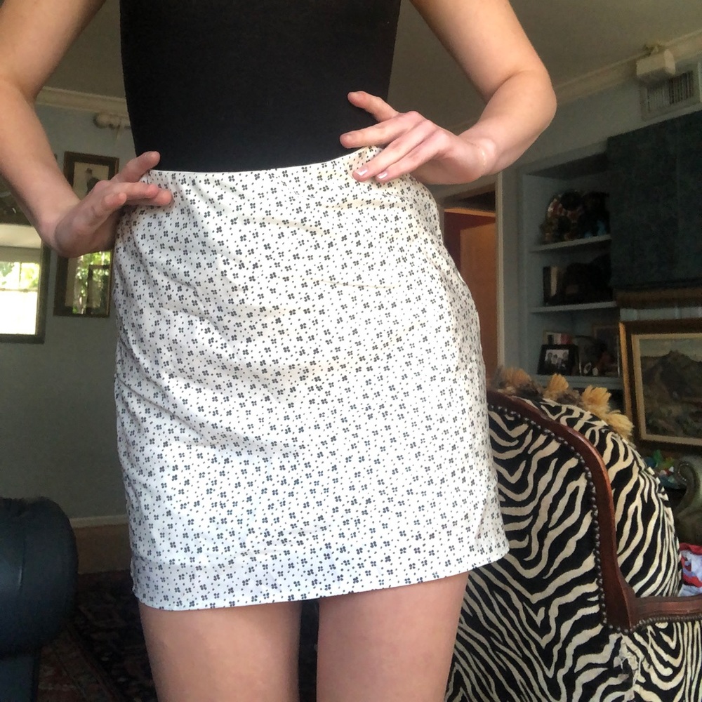 Urban Outfitters Floral Silk Mini skirt - Picture 3 of 4